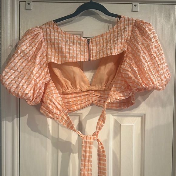 Boutique Two Piece Set Crop Top Ruffle Sleeve Orange Checkered Ruffled Skirt S/M - Picture 4 of 11